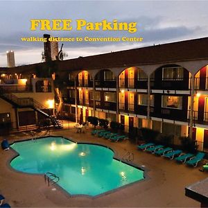 Mardi Gras Hotel&Casino